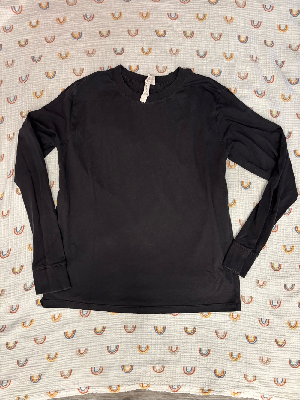 Lululemon Classic Long Sleeve Crewneck Athletic Shirt Solid Black Size 4